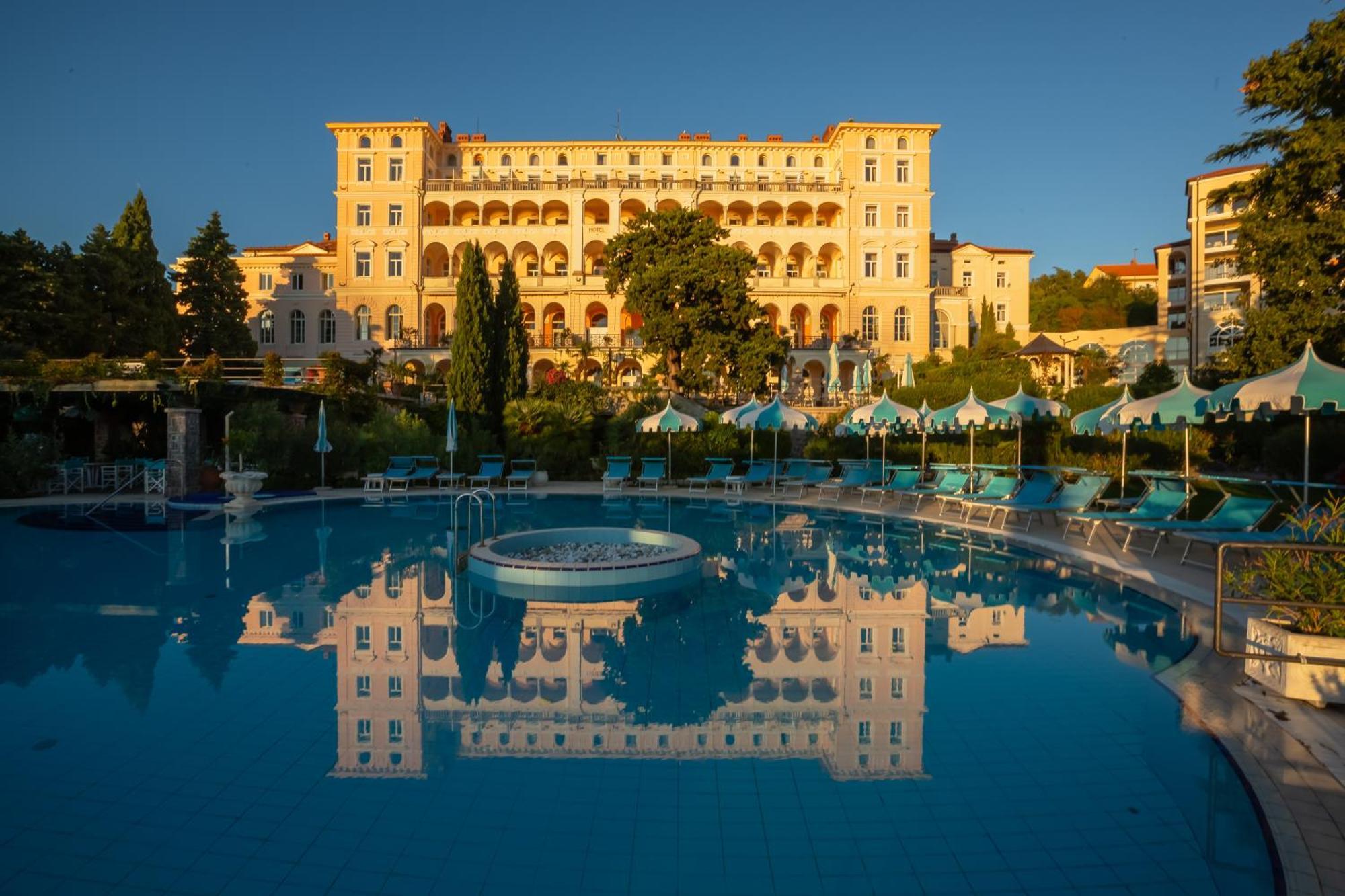 Hotel Kvarner Palace Crikvenica Eksteriør billede